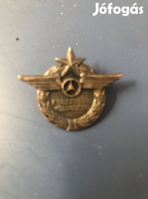 Rákosi: A balesetmentes közlekedésért kitűző eladó