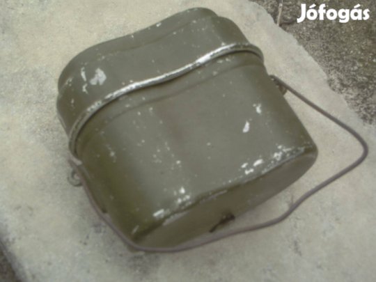 Rákosi kori katonai csajka 1953 bélyegzővel