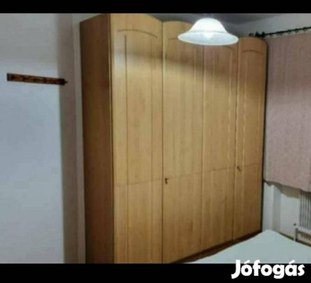 Raktárürítés!!! Jó állapotú gardróbszekreny.