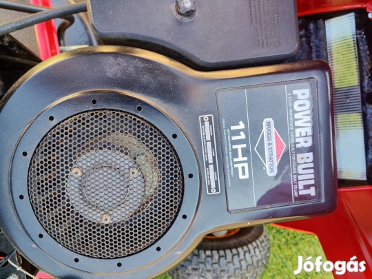 Rally fűnyíró traktor 