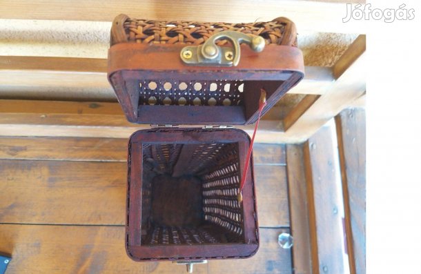 Rattan italtartó , palack tartó