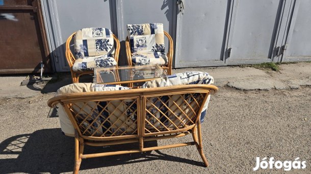 Rattan kerti garnitúra eladó. 