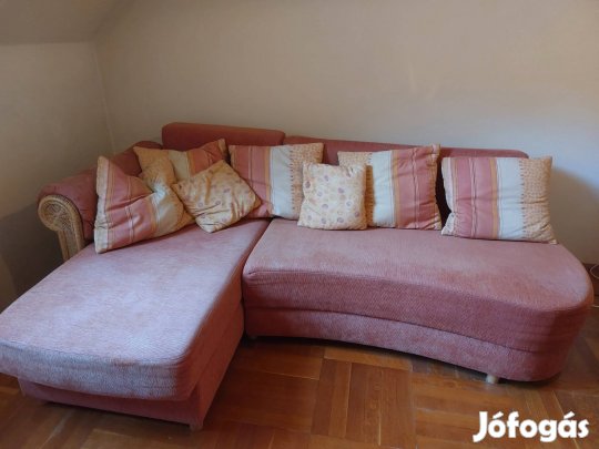 Rattan kihúzható kanapé és fotel