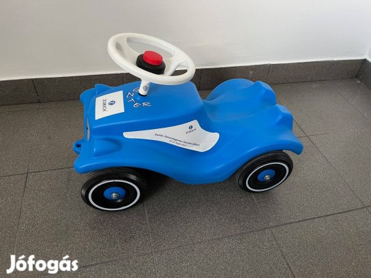 Ráülős kisautó