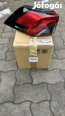 Rav4 bal hátsó lámpa 81561-42230 eladó