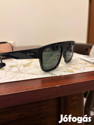 Ray-BAN napszeműveg
