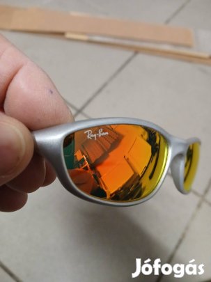 Ray-Ben napszemüveg