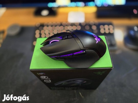 Razer Basilisk Ultimate Prémium gamer egér RGB töltőállvánnyal