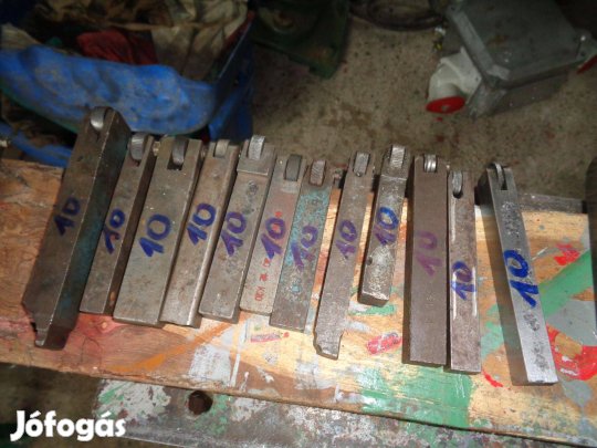 Recéző rovátkoló eszterga szerszám