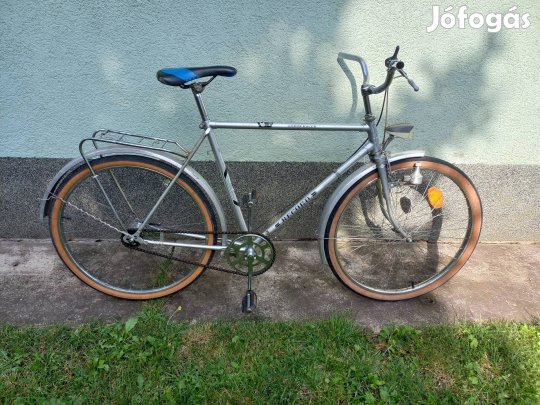 Record agyváltós kerékpár