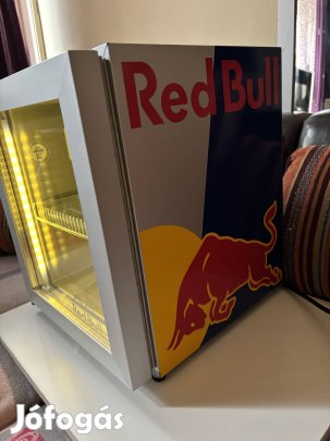Red Bull mini hűtő 