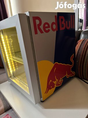 Red Bull mini hűtő 