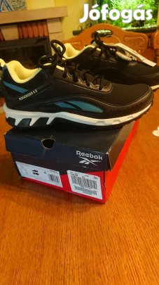 Reebok sportcipő 8,5 méret vadonatúj