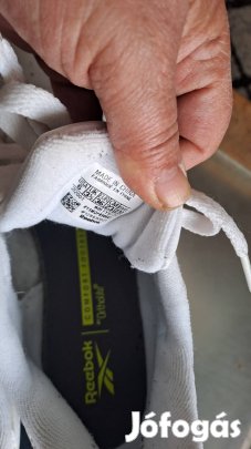 Reebook Új nöi 36-os fehér bőr cipő