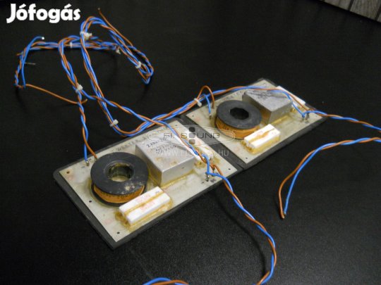 Reflex R250 ,magassugárzó leválasztó hangváltó pár