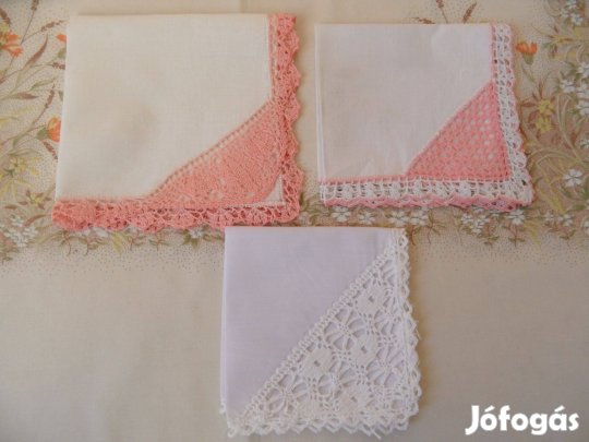 Régebbi csipkés díszzsebkendő csomag ( 3 db. )