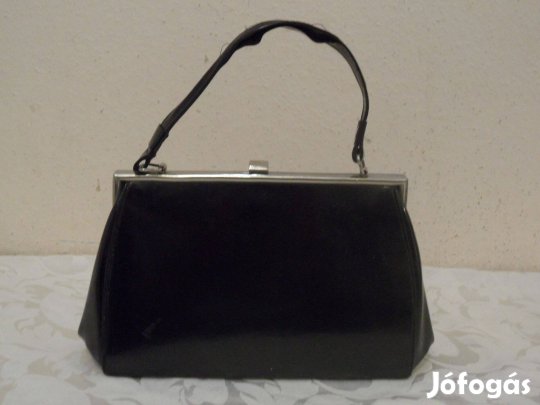Régebbi fekete női táska, ridikül