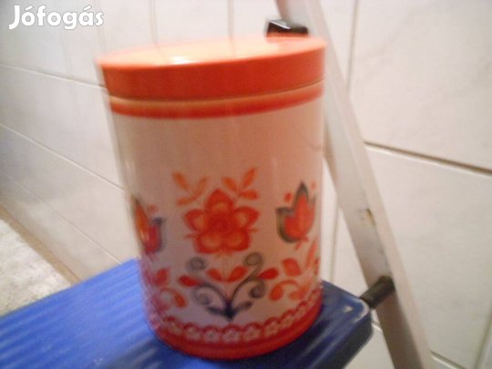 Régebbi kerek fém tároló cukor liszt vagy bármi tárolására