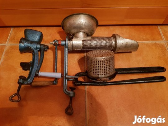 Régebbi konyhai eszközök