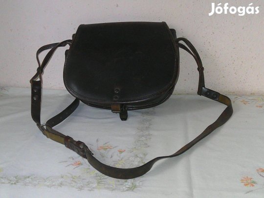 Régebbi marhabőr válltáska