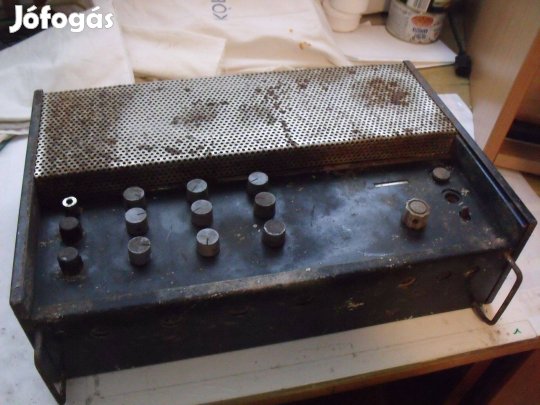 Regent 60-2 csöves erősítő. Ronda, de a legolcsóbb