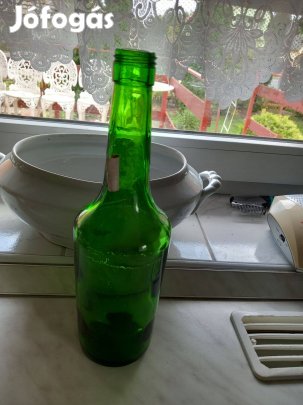 Régi 0,5 l-es Keserű Pálinka-s zöld üveg