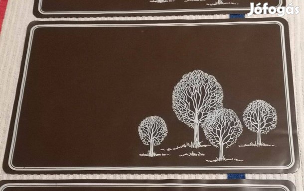 Régi 4 Darabos Barna Műanyag Tányéralátét Szett / Garnitúra