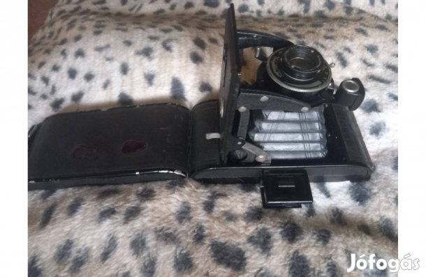 Régi 6x9cm-es filmes gép tokkal
