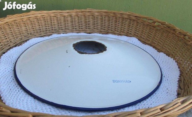 Régi Bonyhádi fehér kék csíkos zománcos tányérbúra