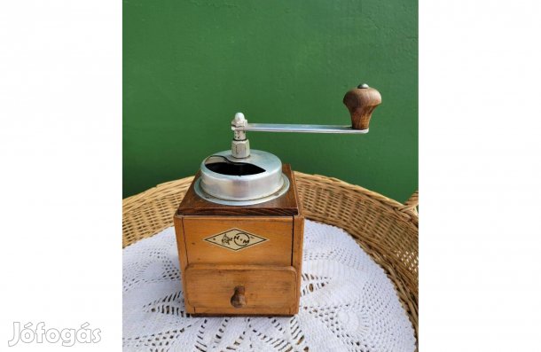 Régi KTM fa kávédaráló