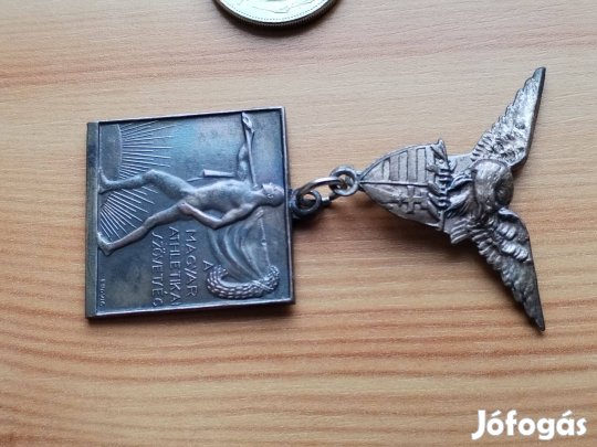 Régi Magyar Atlétikai Szövetség jelzett sport érem