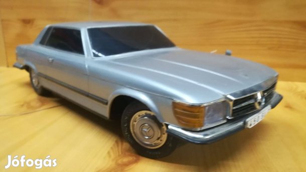 Régi Mercedes és Rolls Royce