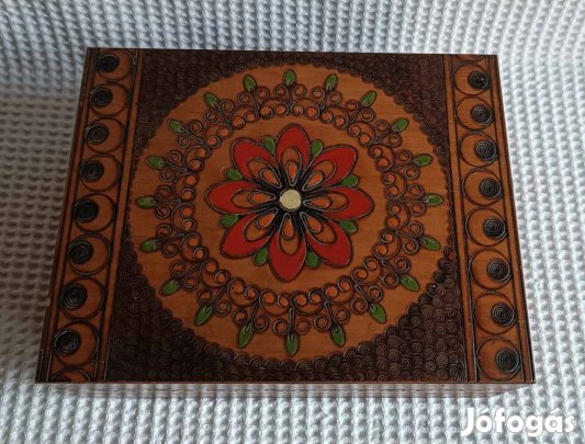 Régi Népművészeti Motívumos Fadoboz / Tároló Ládika