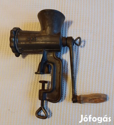 Régi Öntöttvas "Gav" 8-as Húsdaráló / Konyhai Eszköz