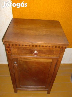 Régi Ruhásszekrény + Éjjeliszekrény + Fésülködővel Eladó