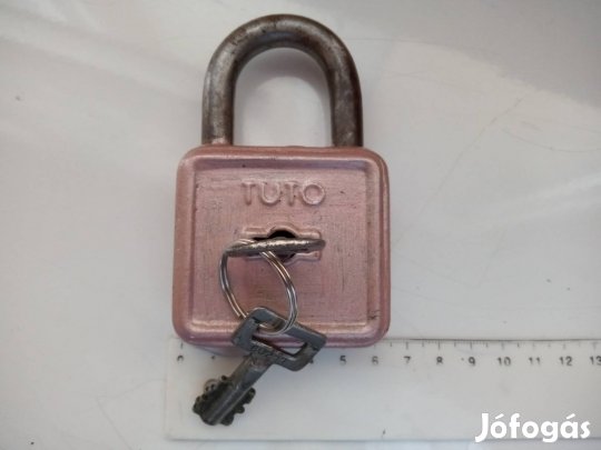 Régi Tutó lakat nagy méretű 