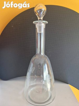 Régi, csiszolt üveg borkiöntő, dekanter