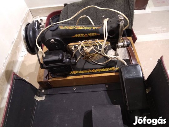 Régi, működőképes, hordozható varrógép