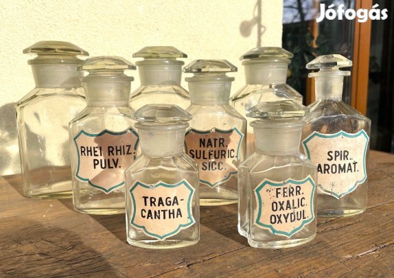 Régi, nagyméretű, színtelen, csiszolt dugós gyógyszertári üveg