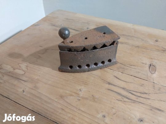 Régi, öntvény mini vasaló