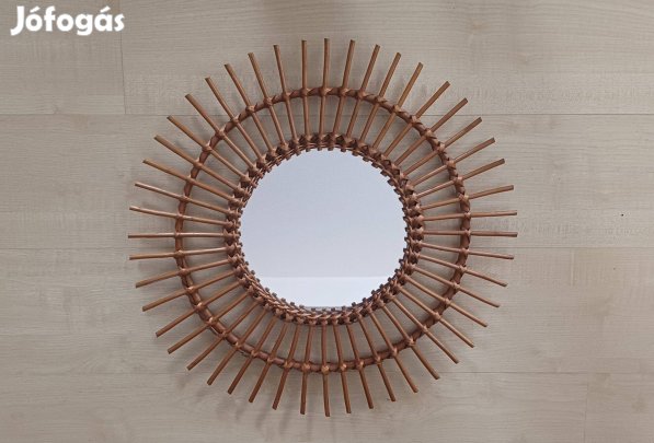 Régi, rattan falitükör