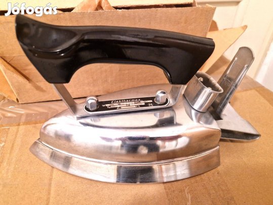 Régi, retro szarvasi vasaló 1970