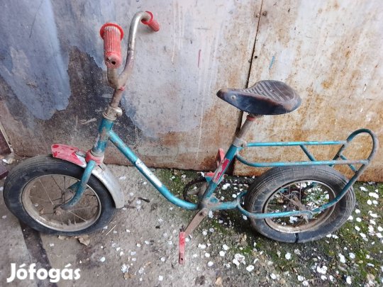 Régi, szovjet gyermek kerékpár a 70-es évekből 