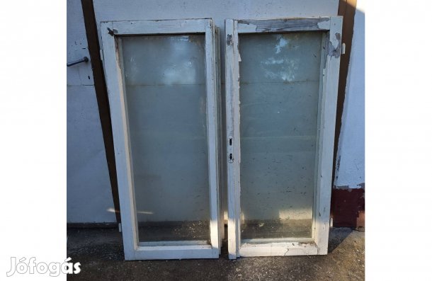 Régi ablakok tok nélkül