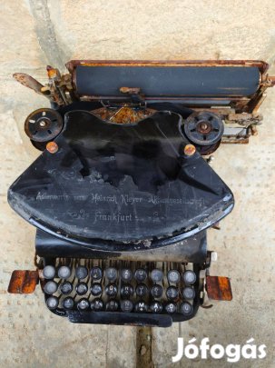 Régi adler írógép