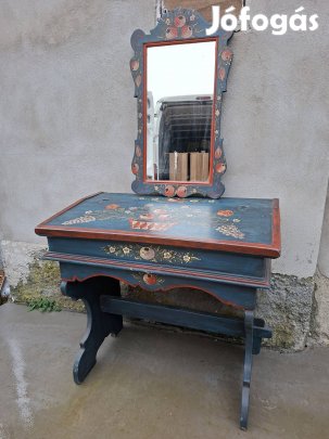 Régi alpesi kézzel festett fésülködő 