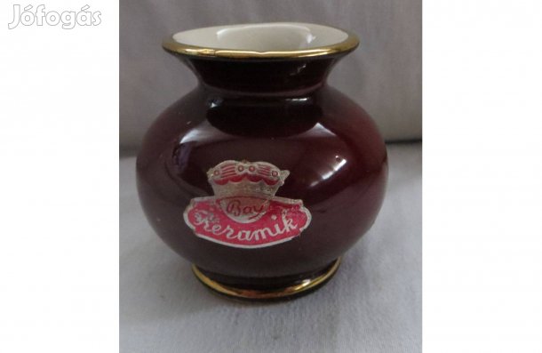 Régi antik Bay Keramik sötétvörös kis váza aranyozott szegéllyel jelz