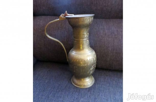Régi antik, indiai sárgaréz kiöntő kancsó 23 cm magas