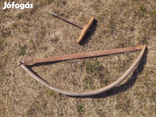 Régi antik keretes fűrész kézi fúró dekoráció