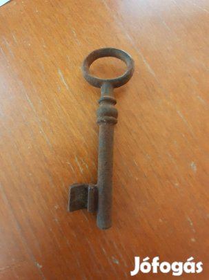 Régi antik nagyobb vas kamra vagy kapu kulcs